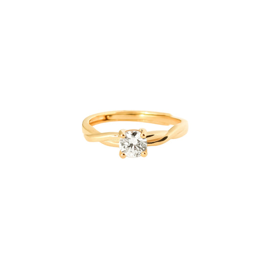 Twisted Band Round Diamond Ring – Golden Threads of Eternal Love
