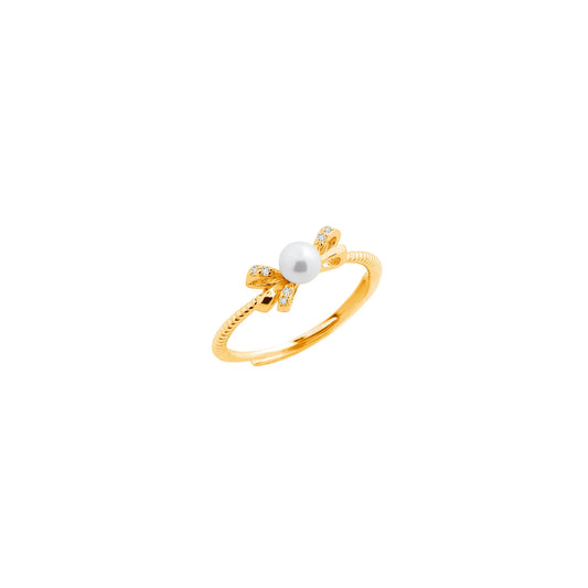 Bow Pearl & Diamond Ring – Golden Ribbon with Pearl Kiss